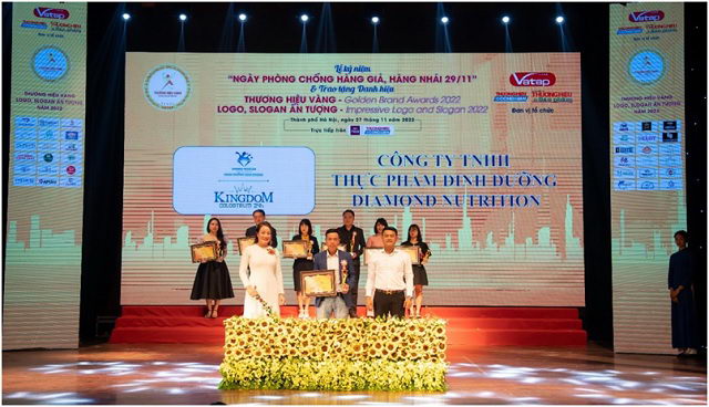 Công ty TNHH Thực phẩm dinh dưỡng DIAMOND NUTRITION vinh dự đạt danh hiệu Top 10 thương hiệu Vàng năm 2022