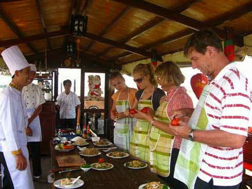 Phát triển tour du lịch ẩm thực